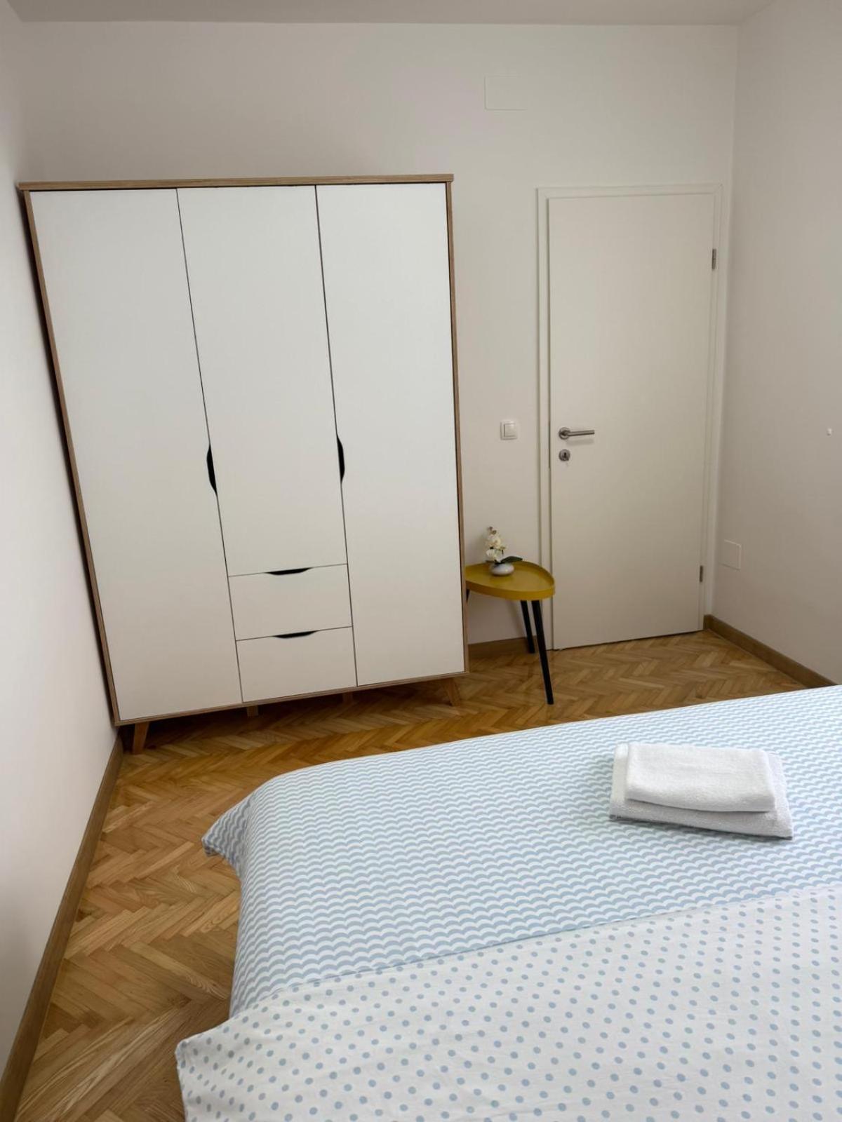 Apartament Helena *