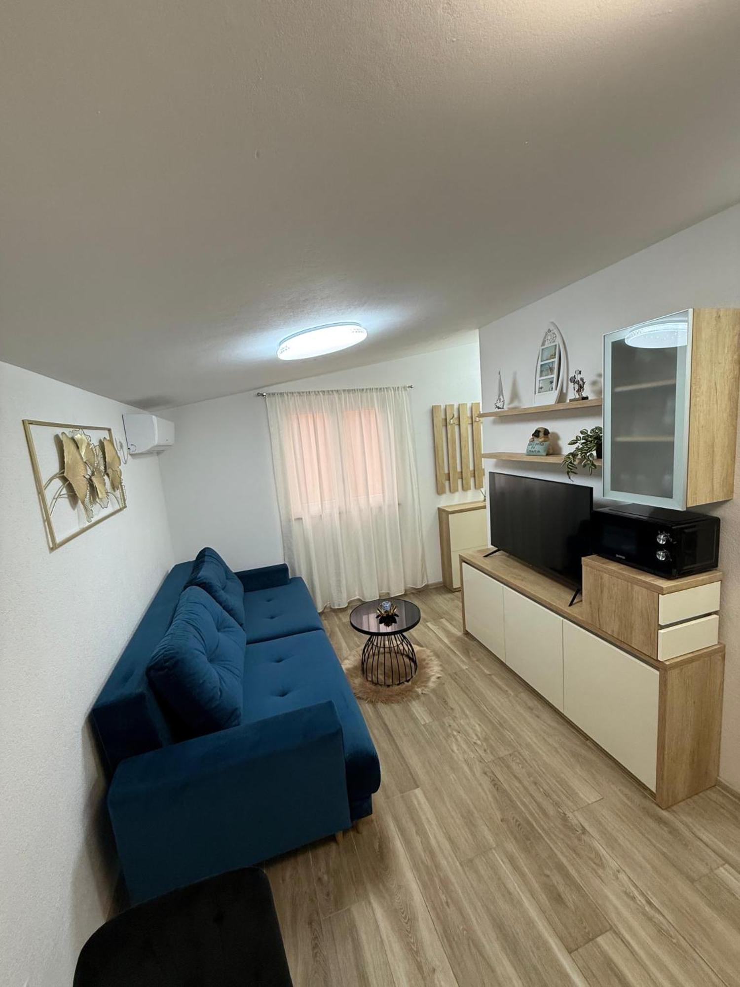 Helena Apartament
