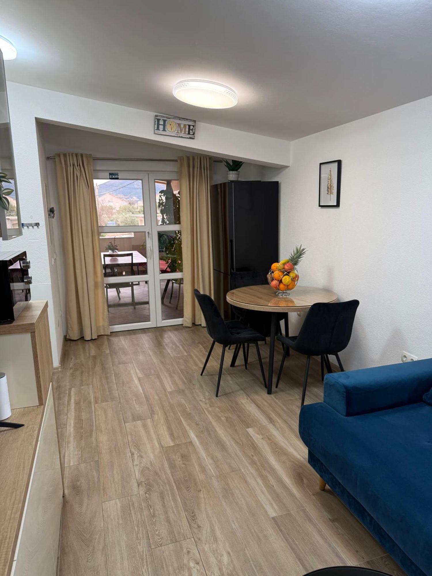 Apartament Helena *